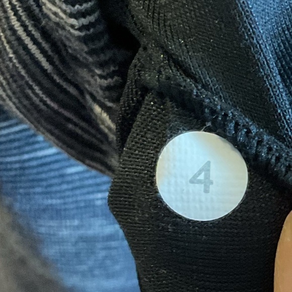 Lululemon Gray Racerback Tank Top Size 4 - Picture 4 of 6